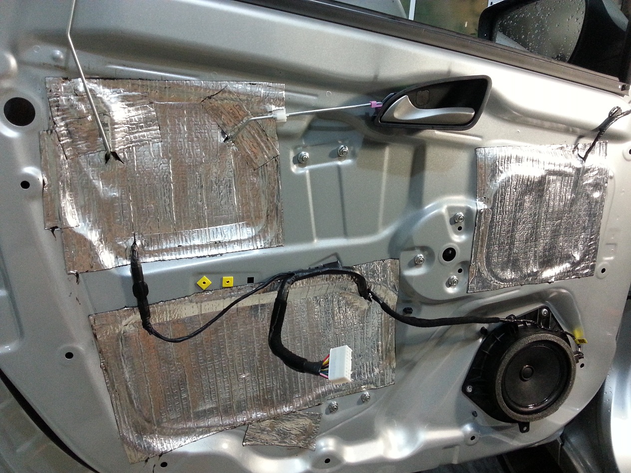 Porta com a manta asfáltica