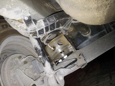 Suspensão traseira lado esquerdo