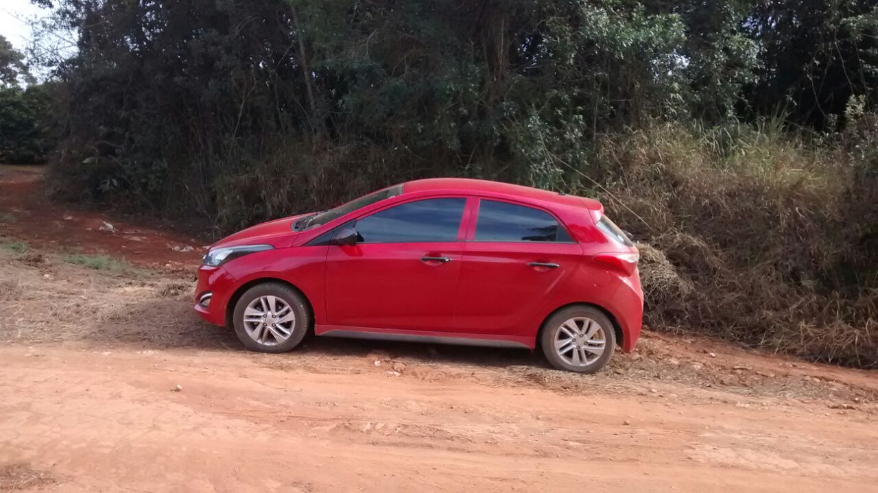 BB20 indo pra fazenda trabalhar.... diariamente 22km de estrada de terra.....