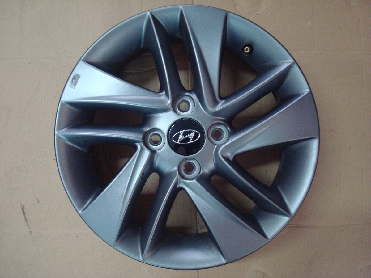 roda-hiunday-hb20-spicy-aro-15-grafite-original-853701-MLB20390764192_082015-F.jpg